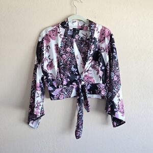 Forever 21 Floral Bell Sleeve Tie Front Cropped Blouse Size Large